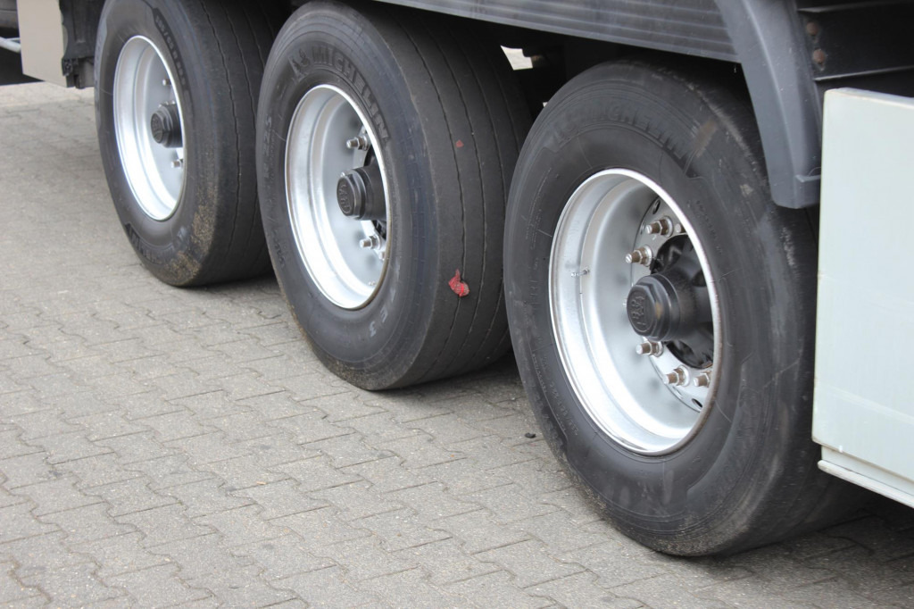 Chereau TK SLXi Spectrum Bi-Multi-Temp. TW FRC 26 - Gjysmë rimorkio frigorifer: foto 4 Chereau TK SLXi Spectrum Bi-Multi-Temp. TW FRC 26 - Gjysmë rimorkio frigorifer: foto 4
