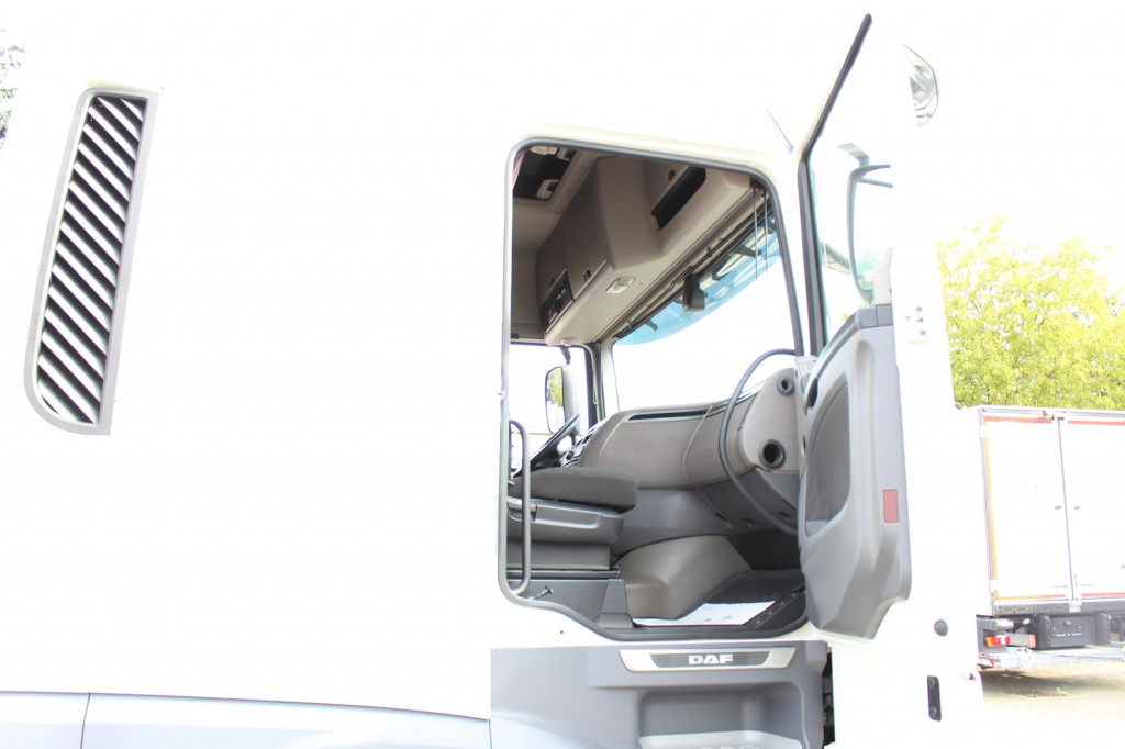 Daf XF 530 SC Retarder ACC LDW Kühlbox Vollspoiler - Gjysmë-kamion: foto 3 Daf XF 530 SC Retarder ACC LDW Kühlbox Vollspoiler - Gjysmë-kamion: foto 3