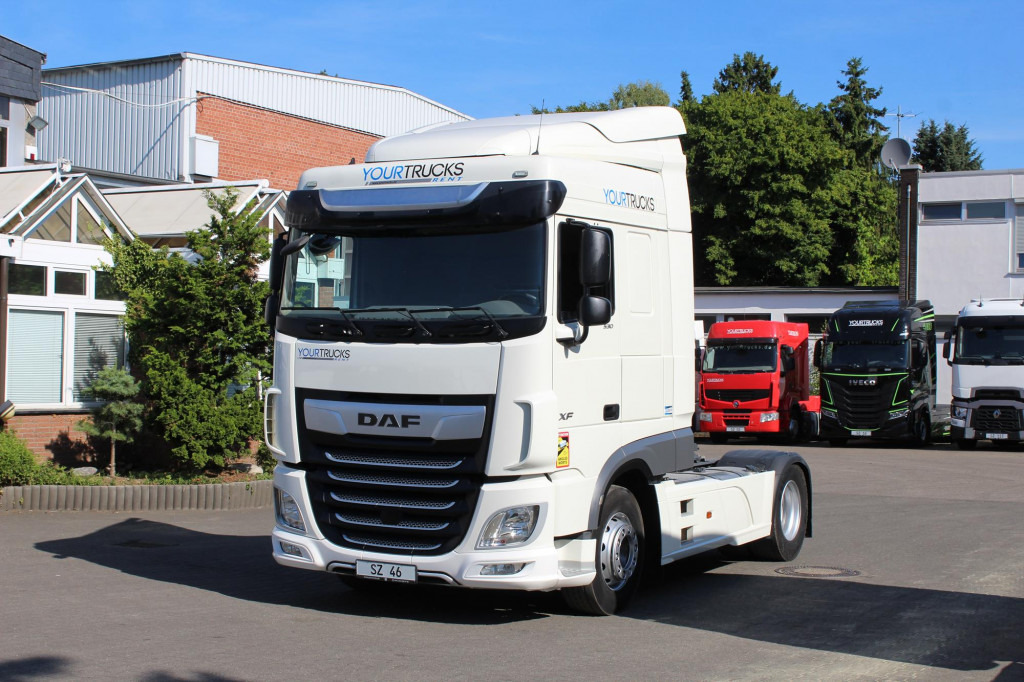 Daf XF 530 SC Retarder ACC LDWS Standklima Kühlbox - Gjysmë-kamion: foto 1 Daf XF 530 SC Retarder ACC LDWS Standklima Kühlbox - Gjysmë-kamion: foto 1
