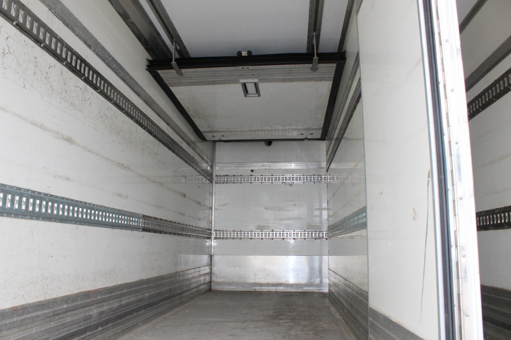Iveco Eurocargo 140E25 CS1150-12Mt Bi-Temp Strom LBW - Kamion frigorifer: foto 3 Iveco Eurocargo 140E25 CS1150-12Mt Bi-Temp Strom LBW - Kamion frigorifer: foto 3