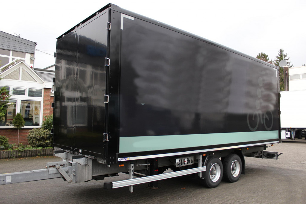 Mercedes-Benz Atego 1530 Koffer DS Schlafkab Durchladen 99Tkm! - Kamioncine: foto 2 Mercedes-Benz Atego 1530 Koffer DS Schlafkab Durchladen 99Tkm! - Kamioncine: foto 2