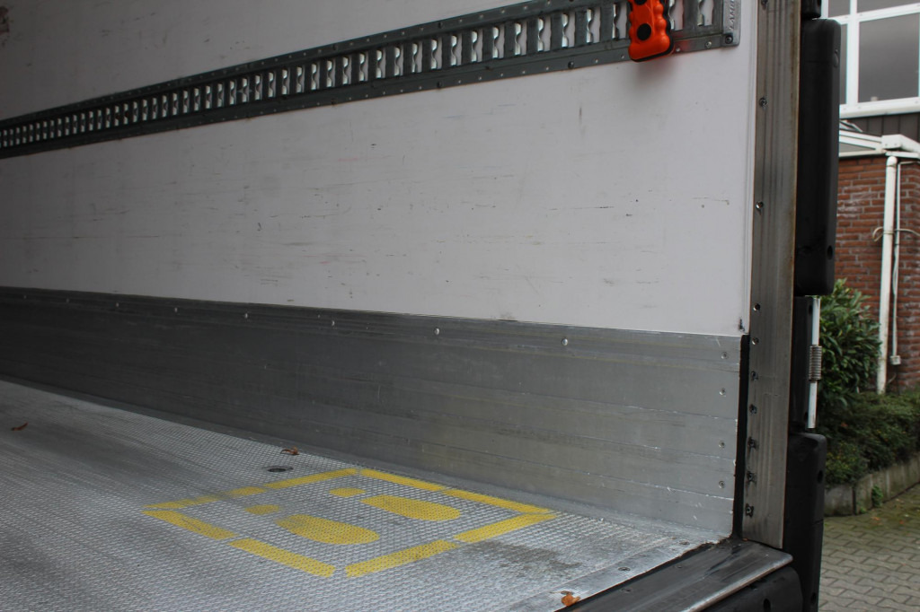 Lamberet TK SLXi Spectrum 2,65h Bi-Multi-Temp. TW LBW - Gjysmë rimorkio frigorifer: foto 5 Lamberet TK SLXi Spectrum 2,65h Bi-Multi-Temp. TW LBW - Gjysmë rimorkio frigorifer: foto 5