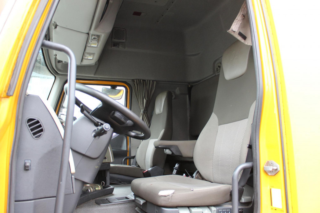 Renault Premium 380DXi BDF Schlafkabine LBW AHK 298 TKm - Kamion kabinë-shasi: foto 5 Renault Premium 380DXi BDF Schlafkabine LBW AHK 298 TKm - Kamion kabinë-shasi: foto 5