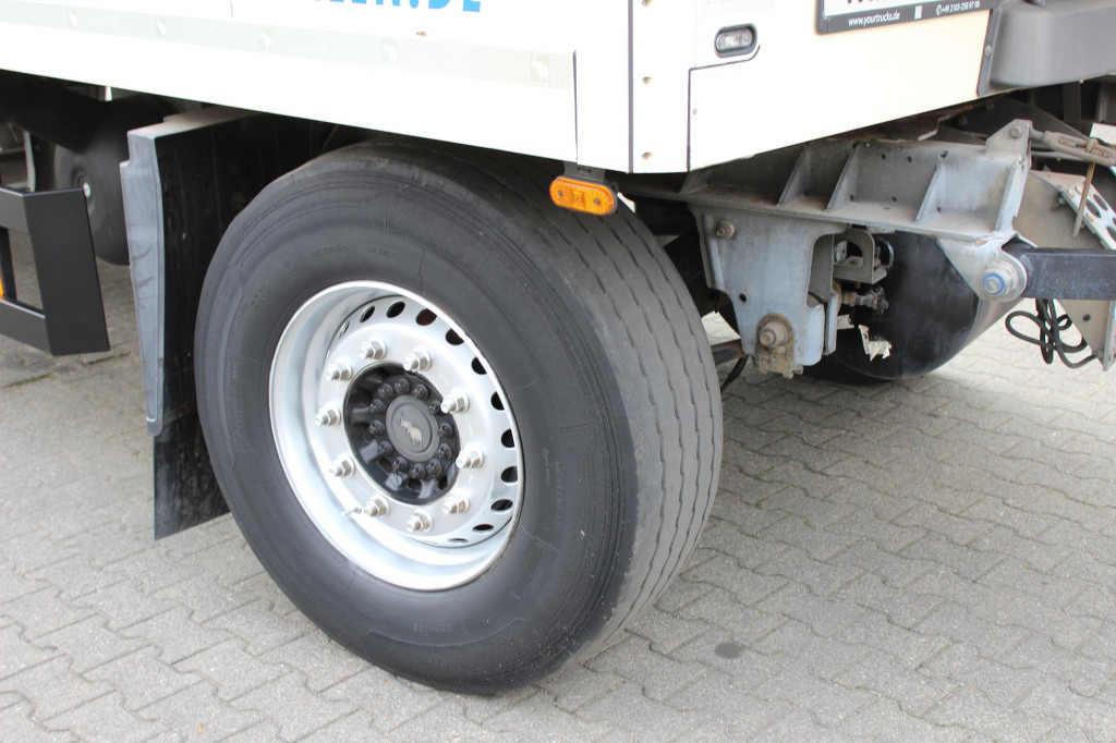 SCHMITZ TK SLX 100 Strom Aluboden FRC - Rimorkio frigorifer: foto 4 SCHMITZ TK SLX 100 Strom Aluboden FRC - Rimorkio frigorifer: foto 4