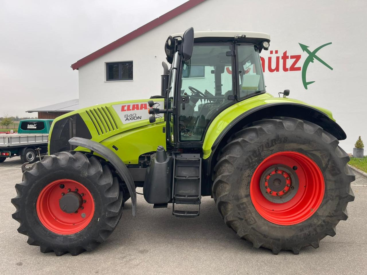 CLAAS Axion 840 CIS Hexashift - Traktor: foto 2 CLAAS Axion 840 CIS Hexashift - Traktor: foto 2