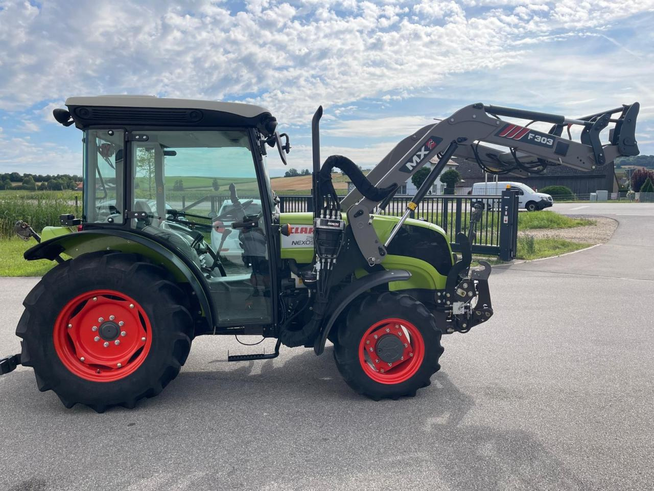 Traktor CLAAS Nexos 210 inkl. Frontlader, Frontzapfwelle: foto 6
