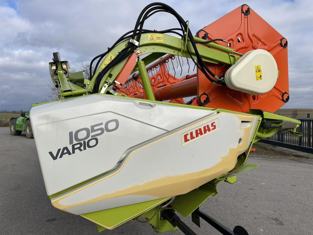 CLAAS Schneidwerk Claas Vario V1050, ca. 1600ha, LED Laser, Bj. 2016 - Koka e autokombajnës: foto 3 CLAAS Schneidwerk Claas Vario V1050, ca. 1600ha, LED Laser, Bj. 2016 - Koka e autokombajnës: foto 3