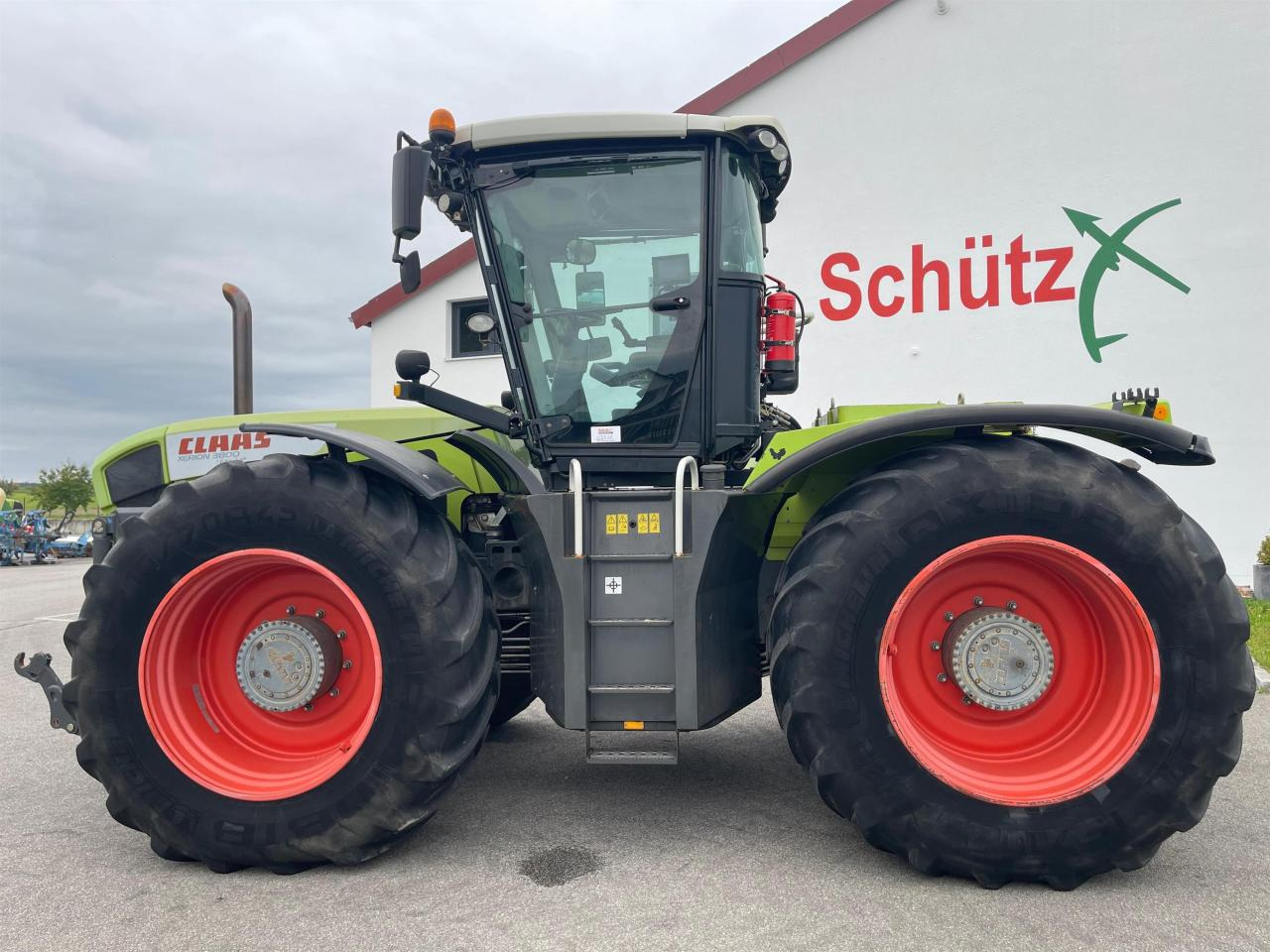 CLAAS Xerion 3800 Trac PTO GPS S3 FKH Erstbesitz - Traktor: foto 5 CLAAS Xerion 3800 Trac PTO GPS S3 FKH Erstbesitz - Traktor: foto 5