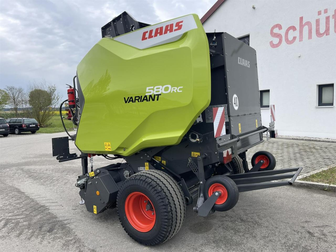 CLAAS neuwertige Rundballenpresse Variant 580 RC Pro, ca. 1003 Ballen, Baujahr 2023 - Dengmbledhëse e rrumbullakët: foto 3 CLAAS neuwertige Rundballenpresse Variant 580 RC Pro, ca. 1003 Ballen, Baujahr 2023 - Dengmbledhëse e rrumbullakët: foto 3