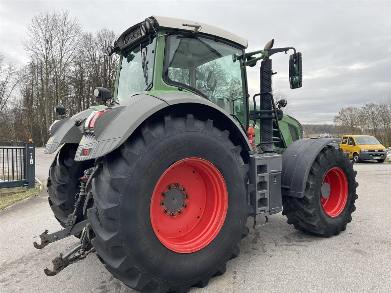 Fendt 828 Vario Profi Plus, GPS, FZW, 5DW, Baujahr 2014 - Traktor: foto 4 Fendt 828 Vario Profi Plus, GPS, FZW, 5DW, Baujahr 2014 - Traktor: foto 4