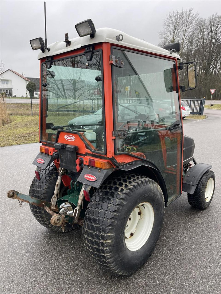 Goldoni IDEA 30HST Goldoni, Rasenmäher und Mulcher, Kabine, Frontkraftheber, Heckhubwerkanhängung - Traktor: foto 5 Goldoni IDEA 30HST Goldoni, Rasenmäher und Mulcher, Kabine, Frontkraftheber, Heckhubwerkanhängung - Traktor: foto 5