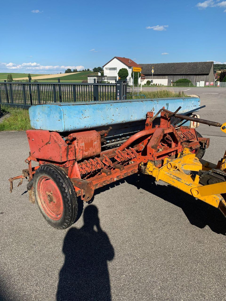 Isaria Typ 6004, 3,00 m Arbeitsbreite - Mbjellëse në radhë: foto 1 Isaria Typ 6004, 3,00 m Arbeitsbreite - Mbjellëse në radhë: foto 1