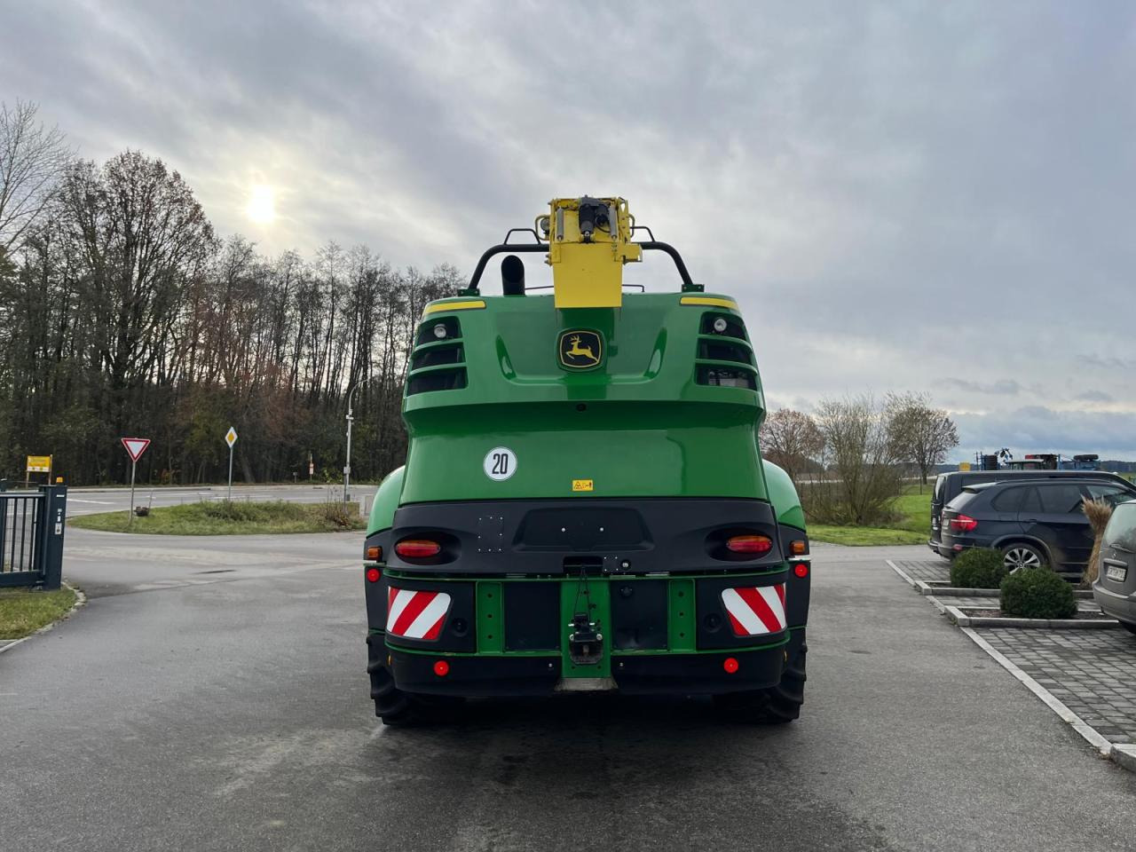 John Deere 8300i Feldhäcksler, Harvestlap, Pickup, Kemper, erst 910 Betriebsstunden, Baujahr 2018 - Korrëse foragjere: foto 4 John Deere 8300i Feldhäcksler, Harvestlap, Pickup, Kemper, erst 910 Betriebsstunden, Baujahr 2018 - Korrëse foragjere: foto 4