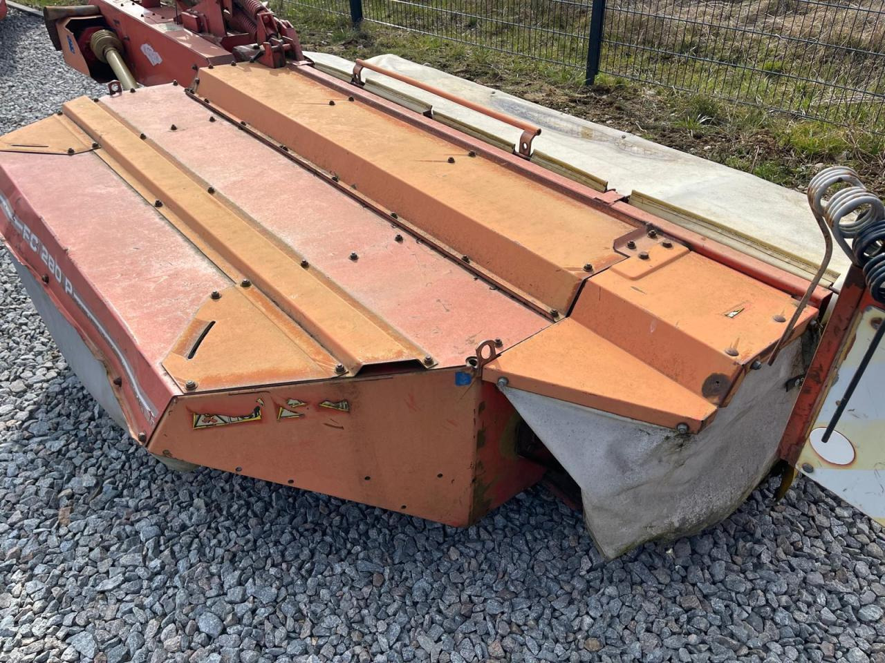 Kuhn Kuhn FC 280P, Heckmähwerk - Korrëse bari: foto 3 Kuhn Kuhn FC 280P, Heckmähwerk - Korrëse bari: foto 3