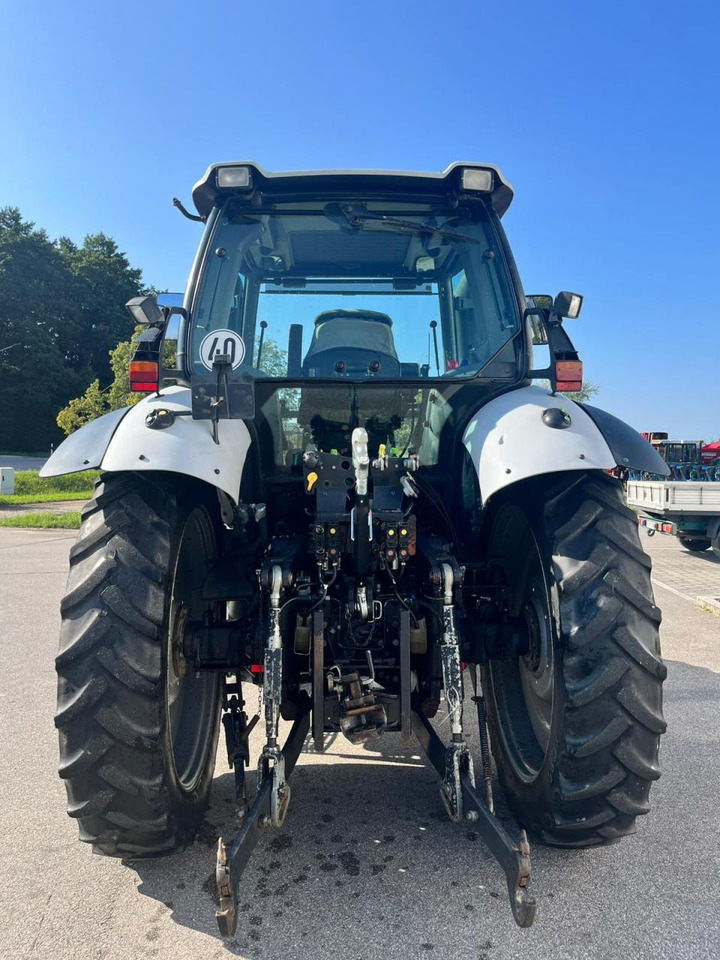 Lamborghini R6.140 DCR mit Frontzapfwelle und Frontkraftheber, Pflegeschlepper - Traktor: foto 4 Lamborghini R6.140 DCR mit Frontzapfwelle und Frontkraftheber, Pflegeschlepper - Traktor: foto 4