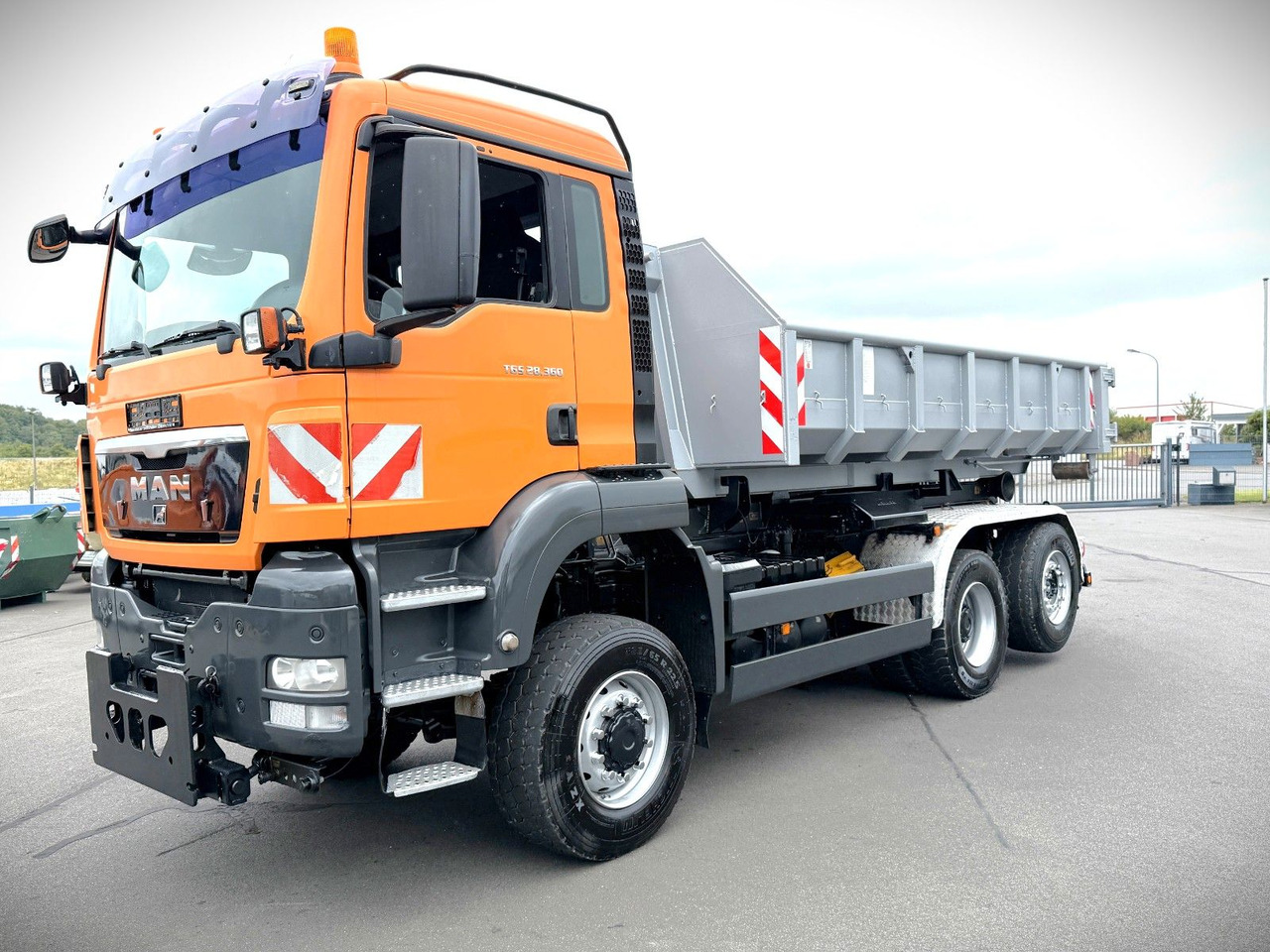 MAN TGS 28.360 6x4-4BL Meiller RK20.55 Winterdienst - Kamion vetëngarkues: foto 1 MAN TGS 28.360 6x4-4BL Meiller RK20.55 Winterdienst - Kamion vetëngarkues: foto 1