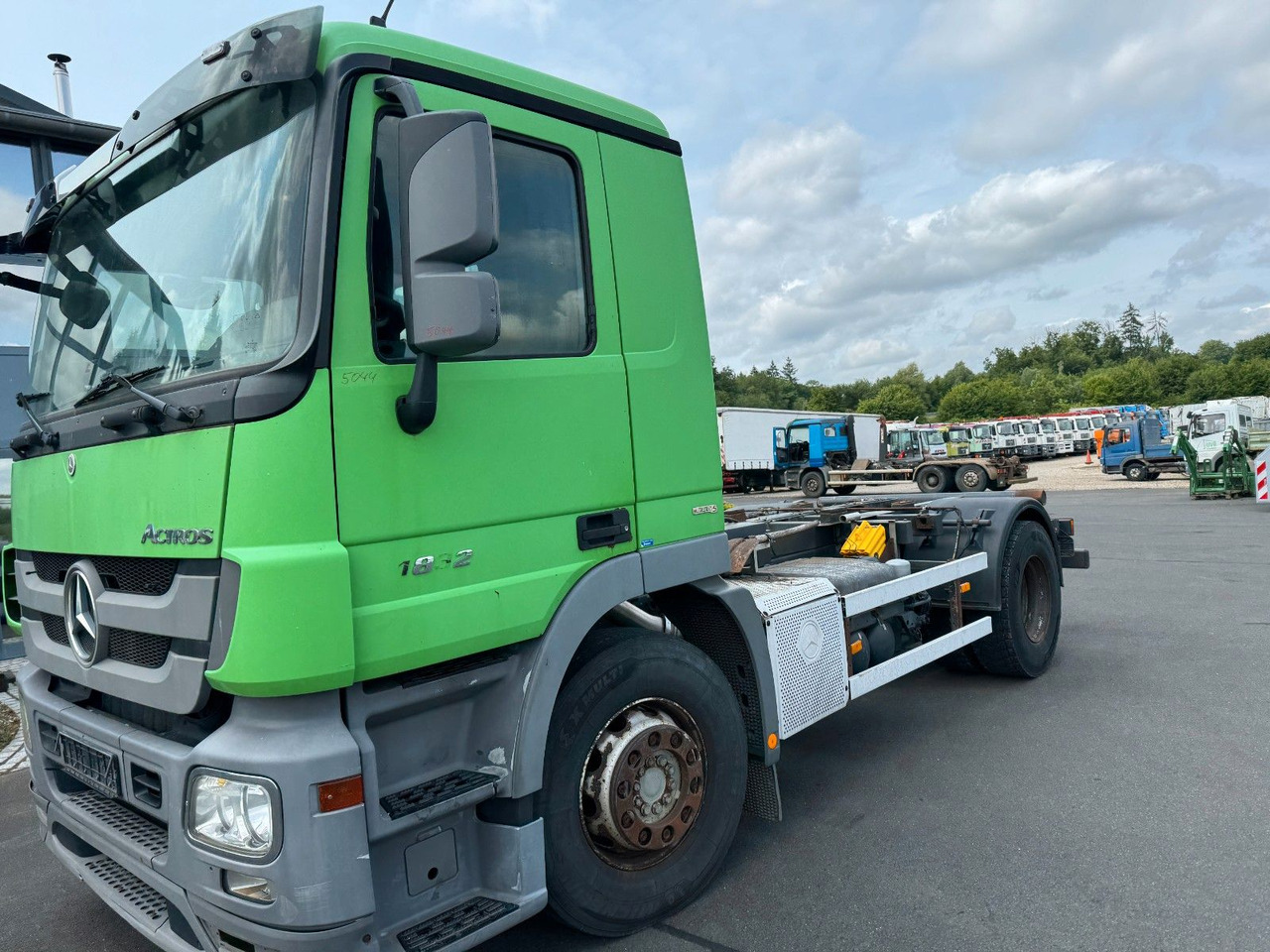 Mercedes-Benz Actros 1832 MP 3   Kipperfahrgestell + Klima - Kamion kabinë-shasi: foto 1 Mercedes-Benz Actros 1832 MP 3   Kipperfahrgestell + Klima - Kamion kabinë-shasi: foto 1