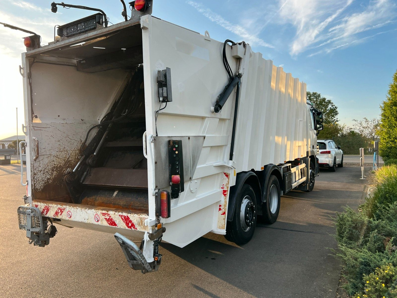 Mercedes-Benz Actros 2532 6x2 MP3 Faun Power Press 524 - Kamion mbeturinash: foto 3 Mercedes-Benz Actros 2532 6x2 MP3 Faun Power Press 524 - Kamion mbeturinash: foto 3