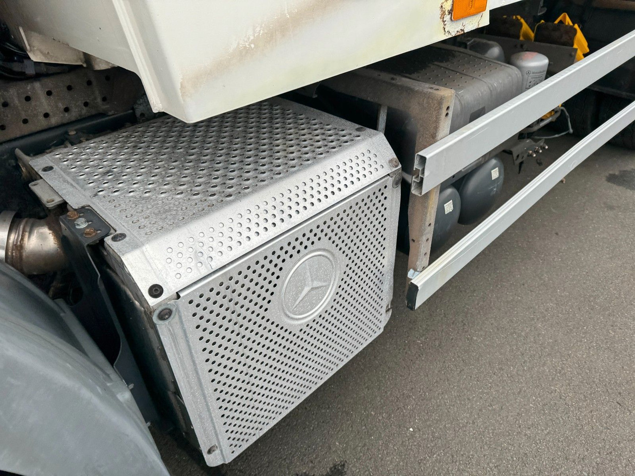 Mercedes-Benz Actros 2532 6x2 MP3 Faun Power Press 524 Mercedes-Benz Actros 2532 6x2 MP3 Faun Power Press 524 - Kamion mbeturinash: foto 3 Mercedes-Benz Actros 2532 6x2 MP3 Faun Power Press 524 Mercedes-Benz Actros 2532 6x2 MP3 Faun Power Press 524 - Kamion mbeturinash: foto 3