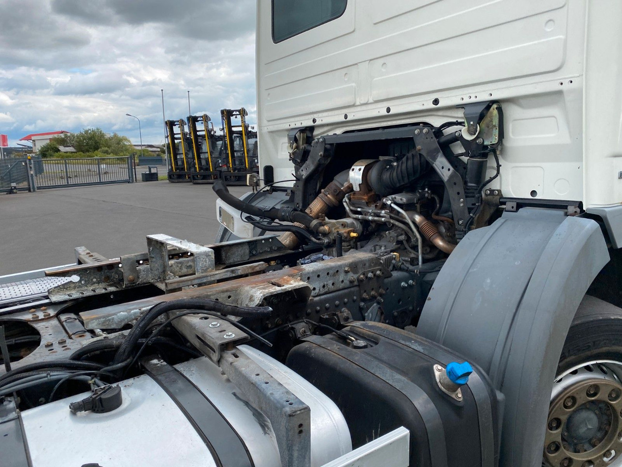 Mercedes-Benz Actros 2532 MP3 6x2 Hydraulik, 10 x am Lager Mercedes-Benz Actros 2532 MP3 6x2 Hydraulik, 10 x am Lager - Kamion kabinë-shasi: foto 3 Mercedes-Benz Actros 2532 MP3 6x2 Hydraulik, 10 x am Lager Mercedes-Benz Actros 2532 MP3 6x2 Hydraulik, 10 x am Lager - Kamion kabinë-shasi: foto 3