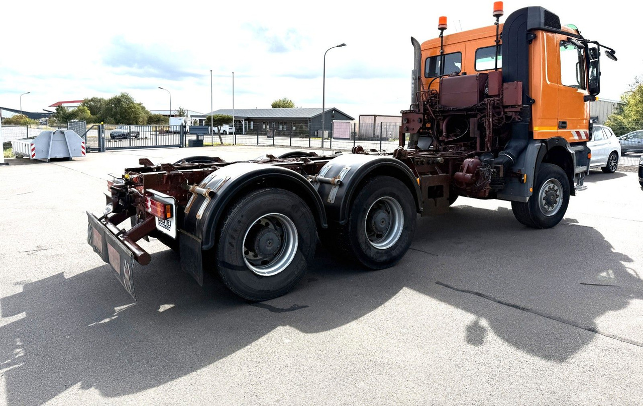 Mercedes-Benz Actros 3340 6x6 Dautel Wechselsystem + Kupplung - Kamion kabinë-shasi: foto 4 Mercedes-Benz Actros 3340 6x6 Dautel Wechselsystem + Kupplung - Kamion kabinë-shasi: foto 4