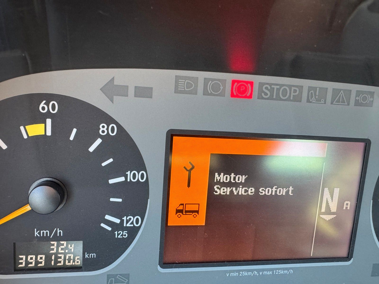 Mercedes-Benz Actros 3341 6x6 Kipperfahrgestell mit Zylinder - Kamion kabinë-shasi: foto 5 Mercedes-Benz Actros 3341 6x6 Kipperfahrgestell mit Zylinder - Kamion kabinë-shasi: foto 5