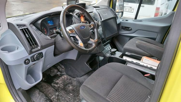 FORD TRANSIT 2,0TDI AMBULANCE KLIMA 12.2018 EURO 6, 3 UNITS - Ambulancë: foto 2 FORD TRANSIT 2,0TDI AMBULANCE KLIMA 12.2018 EURO 6, 3 UNITS - Ambulancë: foto 2