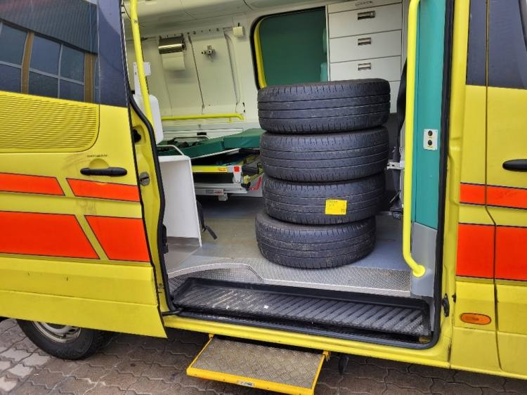 MERCEDES – BENZ SPRINTER 2.2D AMBULANCE (PROFILE) KLIMA 11.2014 EURO 5 - Ambulancë: foto 5 MERCEDES – BENZ SPRINTER 2.2D AMBULANCE (PROFILE) KLIMA 11.2014 EURO 5 - Ambulancë: foto 5