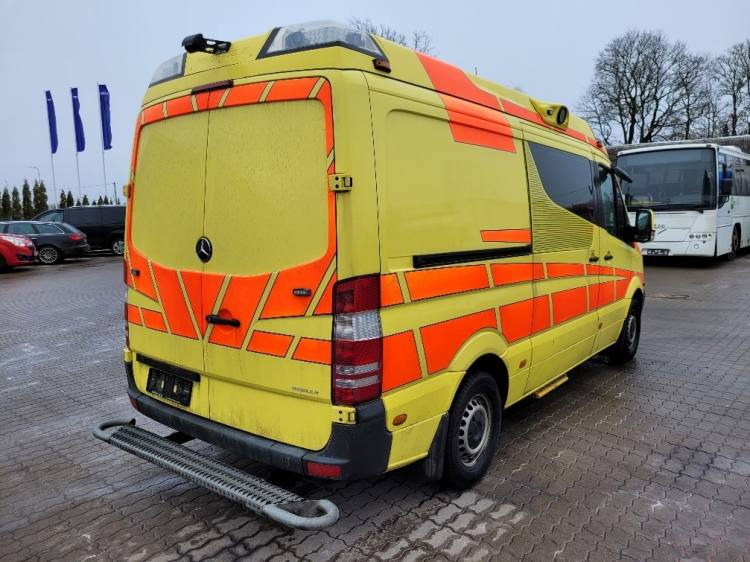 MERCEDES – BENZ SPRINTER 2.2D AMBULANCE (PROFILE) KLIMA 11.2014 EURO 5 - Ambulancë: foto 4 MERCEDES – BENZ SPRINTER 2.2D AMBULANCE (PROFILE) KLIMA 11.2014 EURO 5 - Ambulancë: foto 4
