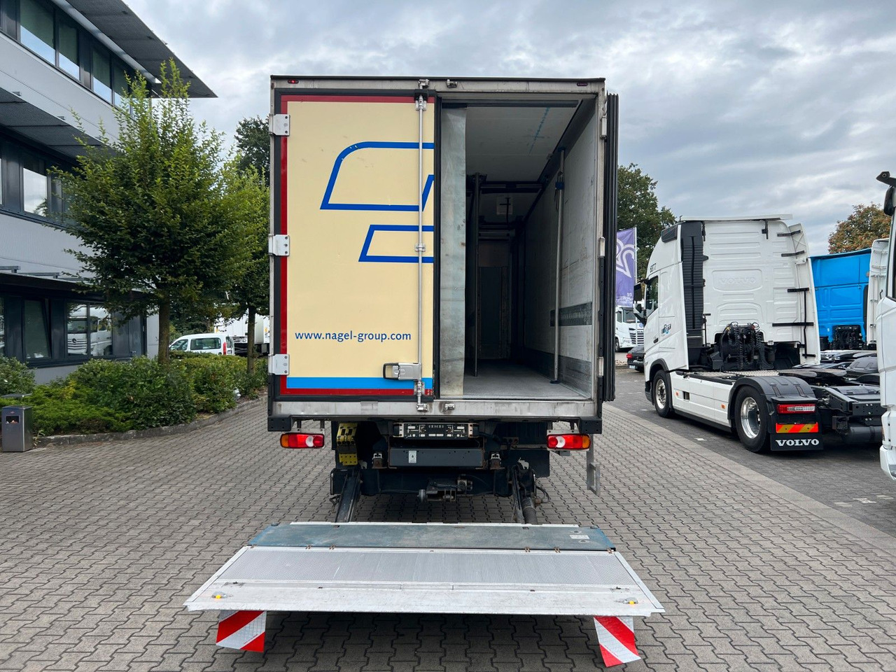 DAF LF 280 FA 16t. Multitemp, T1000 Spectrum - Kamion frigorifer: foto 4 DAF LF 280 FA 16t. Multitemp, T1000 Spectrum - Kamion frigorifer: foto 4