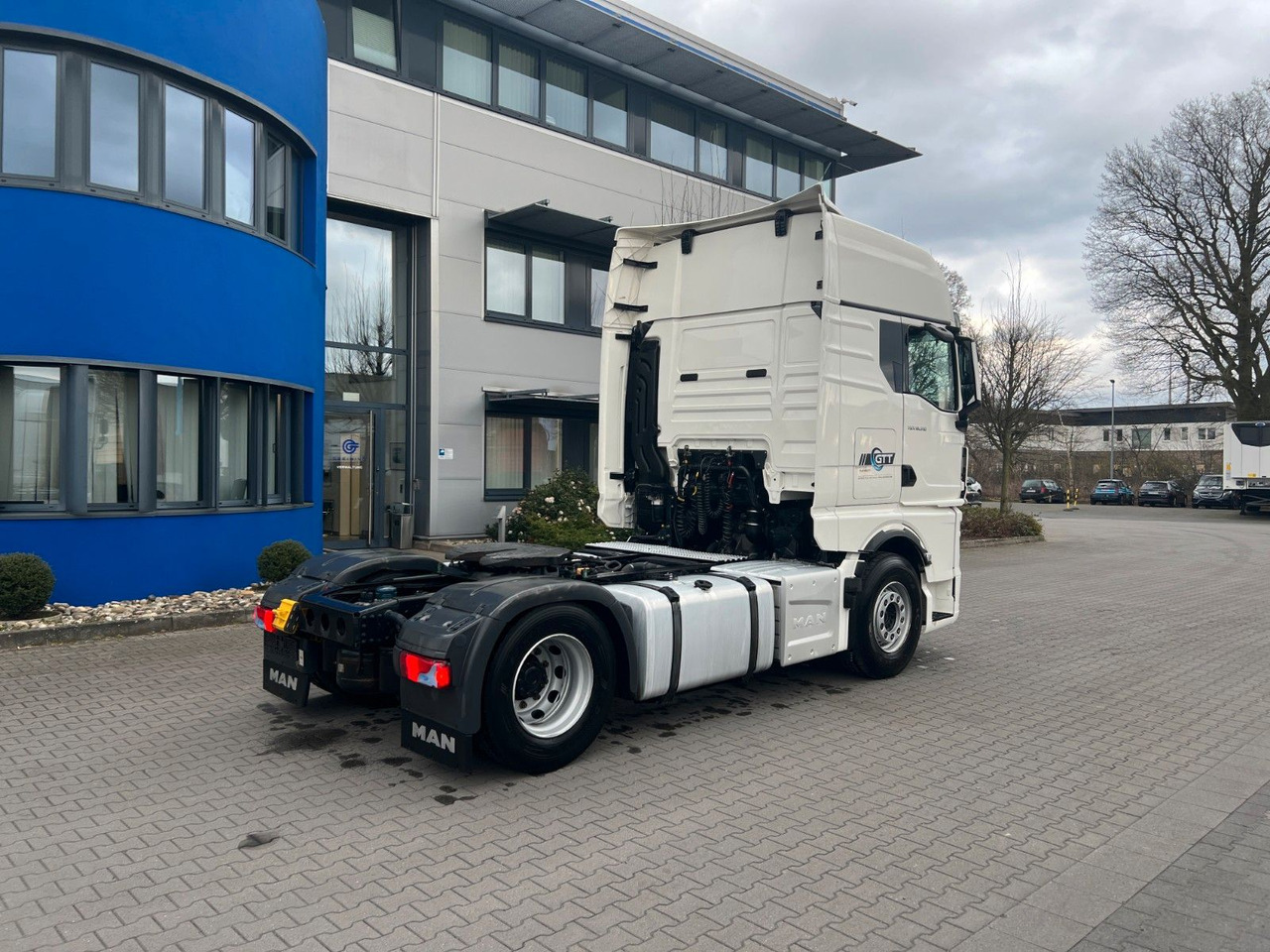 MAN TGX 18.510 4x2 BL SA, Standklima MAN TGX 18.510 4x2 BL SA, Standklima - Gjysmë-kamion: foto 3 MAN TGX 18.510 4x2 BL SA, Standklima MAN TGX 18.510 4x2 BL SA, Standklima - Gjysmë-kamion: foto 3