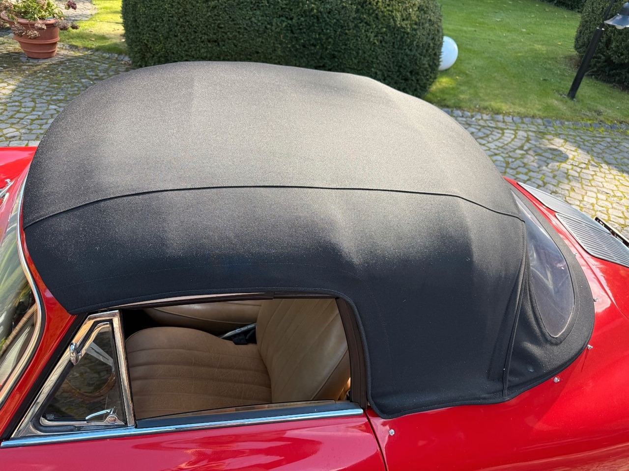 Porsche 356 C / 1600 C Reutter Cabrio Porsche 356 C / 1600 C Reutter Cabrio - Veturë: foto 5 Porsche 356 C / 1600 C Reutter Cabrio Porsche 356 C / 1600 C Reutter Cabrio - Veturë: foto 5