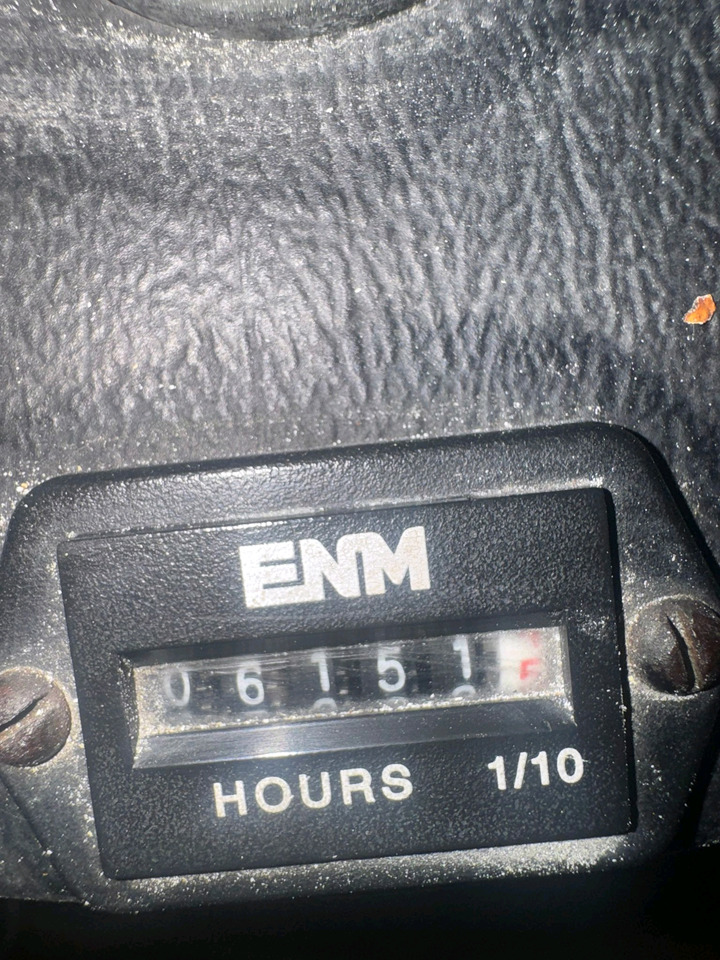 Charlatte 2012 - Mjet për tërheqjen e bagazheve: foto 1 Charlatte 2012 - Mjet për tërheqjen e bagazheve: foto 1