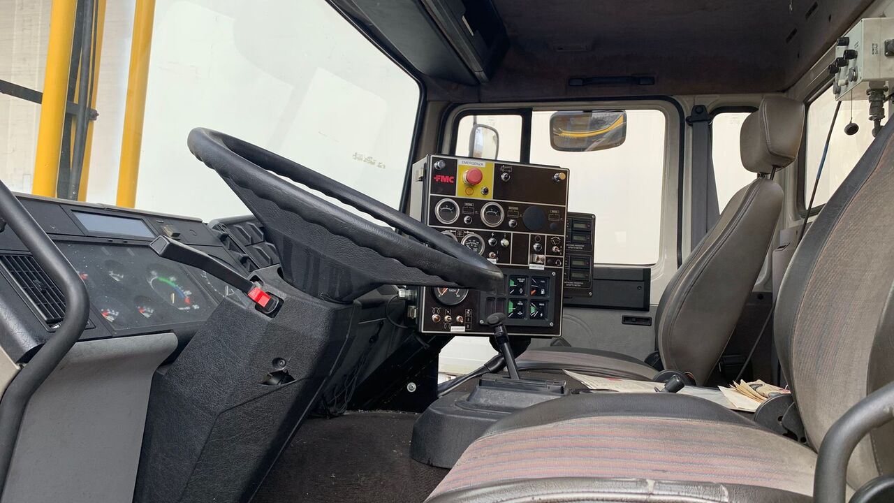 FMC Deicer SMD 2000 - Shkrirës akulli për avionë: foto 2 FMC Deicer SMD 2000 - Shkrirës akulli për avionë: foto 2