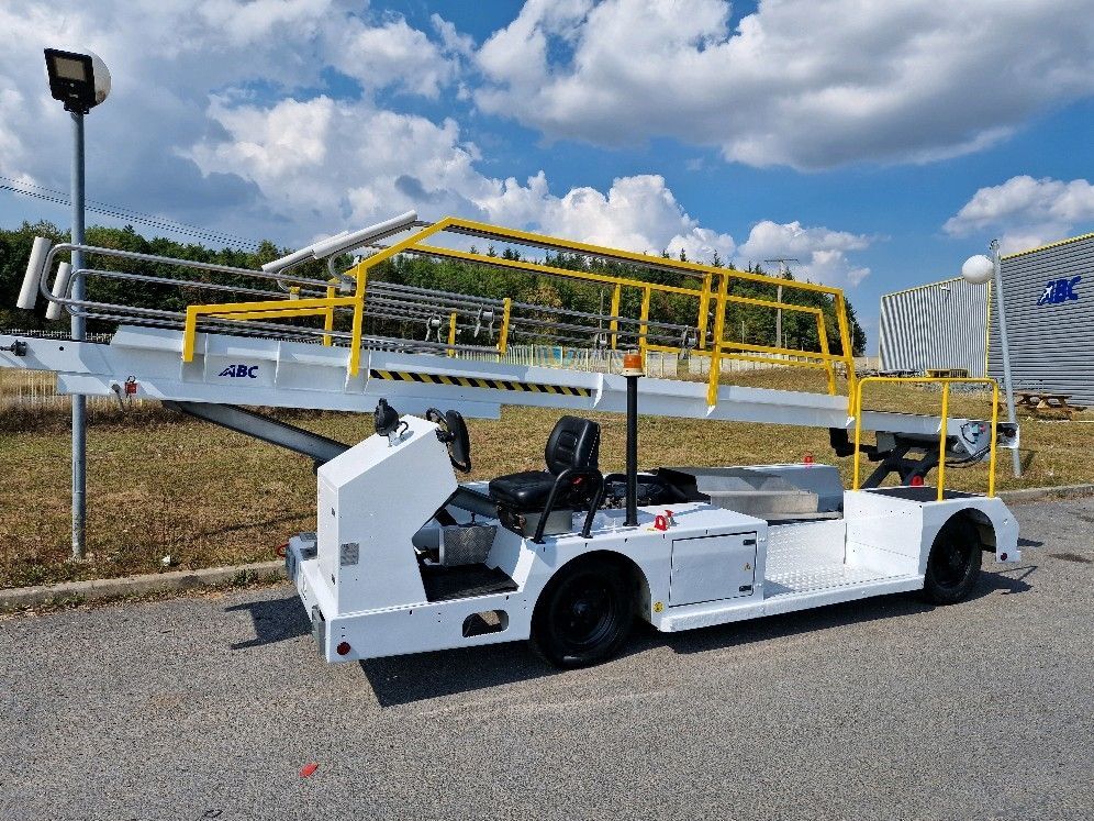 TLD Beltloader NBL - Shirit transportues avionësh: foto 4 TLD Beltloader NBL - Shirit transportues avionësh: foto 4