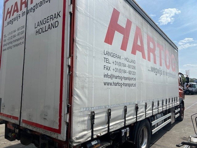 DAF CF 85.360 FA85.360 CF - Kamion me tendë: foto 4 DAF CF 85.360 FA85.360 CF - Kamion me tendë: foto 4