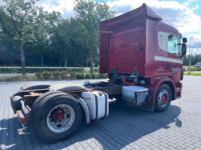 Scania R124-360 - Gjysmë-kamion: foto 4 Scania R124-360 - Gjysmë-kamion: foto 4