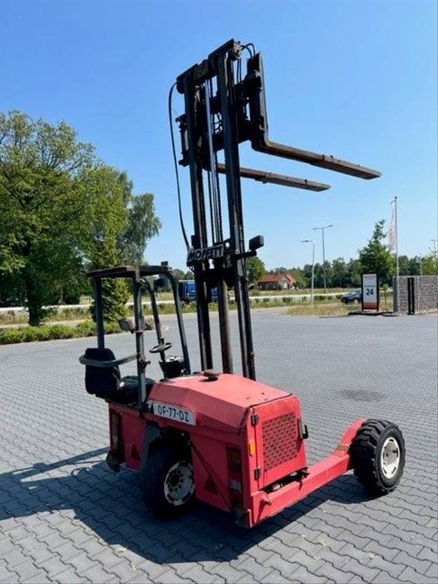 Moffett M2003 - Pirun i montuar në kamion: foto 3 Moffett M2003 - Pirun i montuar në kamion: foto 3