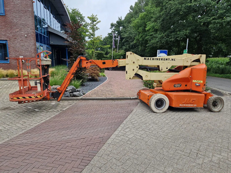 JLG E400AJPN - Krah me çernjerë: foto 4 JLG E400AJPN - Krah me çernjerë: foto 4