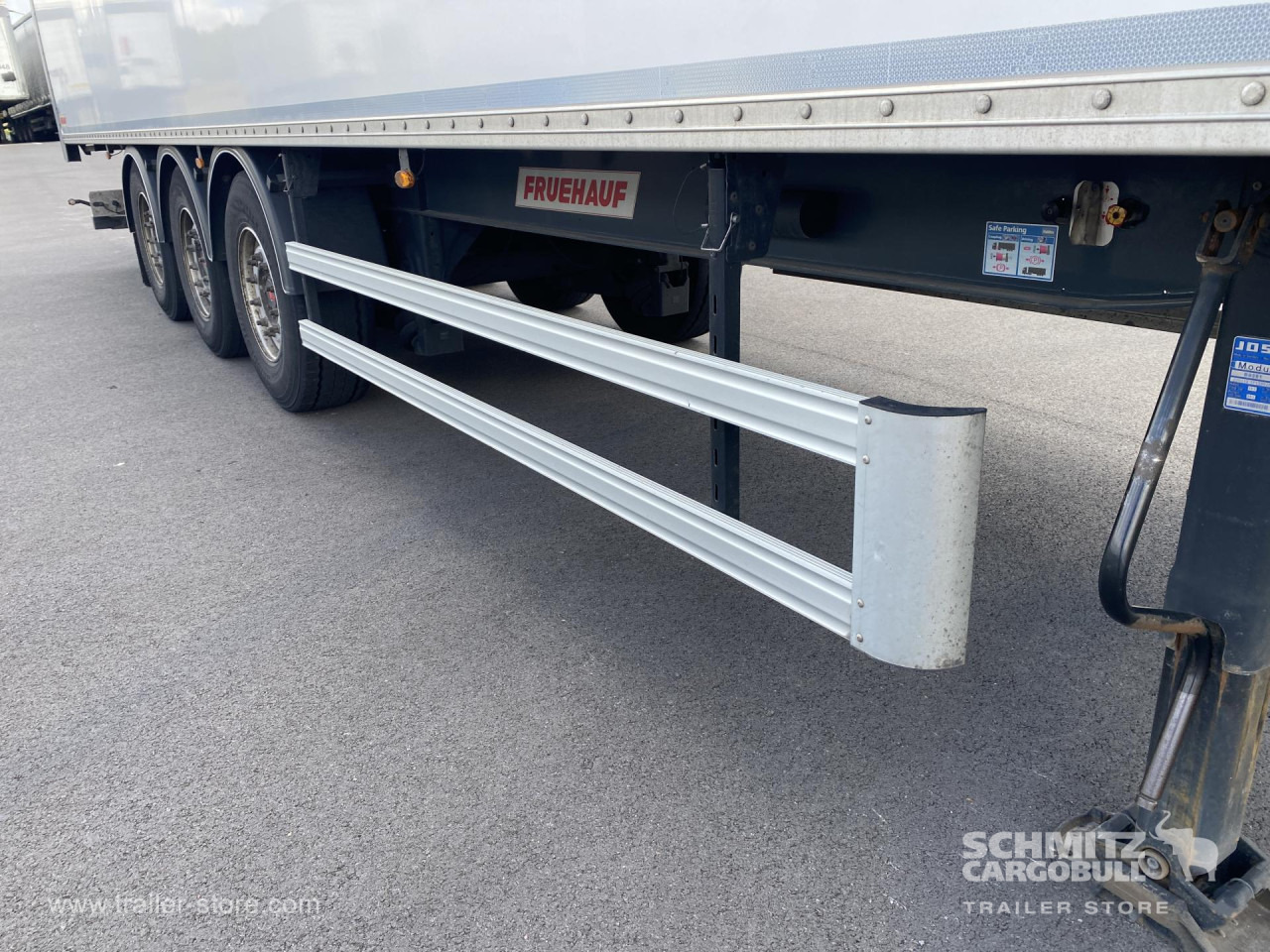 FRUEHAUF Dryfreight Standard - Gjysmë rimorkio me vagonetë të mbyllur: foto 4 FRUEHAUF Dryfreight Standard - Gjysmë rimorkio me vagonetë të mbyllur: foto 4