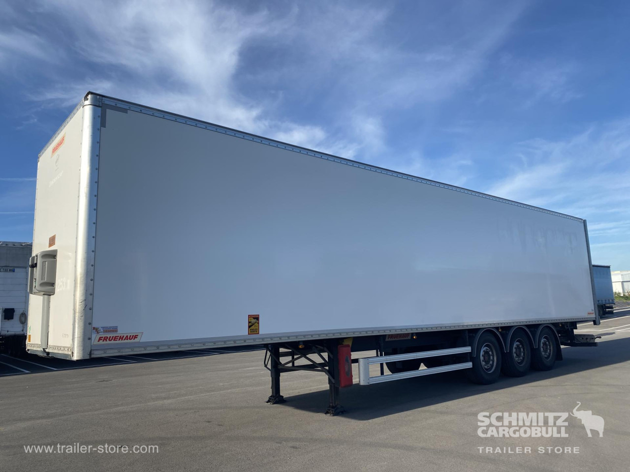 FRUEHAUF Dryfreight Standard - Gjysmë rimorkio me vagonetë të mbyllur: foto 1 FRUEHAUF Dryfreight Standard - Gjysmë rimorkio me vagonetë të mbyllur: foto 1