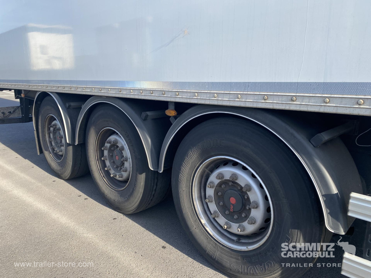 FRUEHAUF Dryfreight Standard - Gjysmë rimorkio me vagonetë të mbyllur: foto 2 FRUEHAUF Dryfreight Standard - Gjysmë rimorkio me vagonetë të mbyllur: foto 2