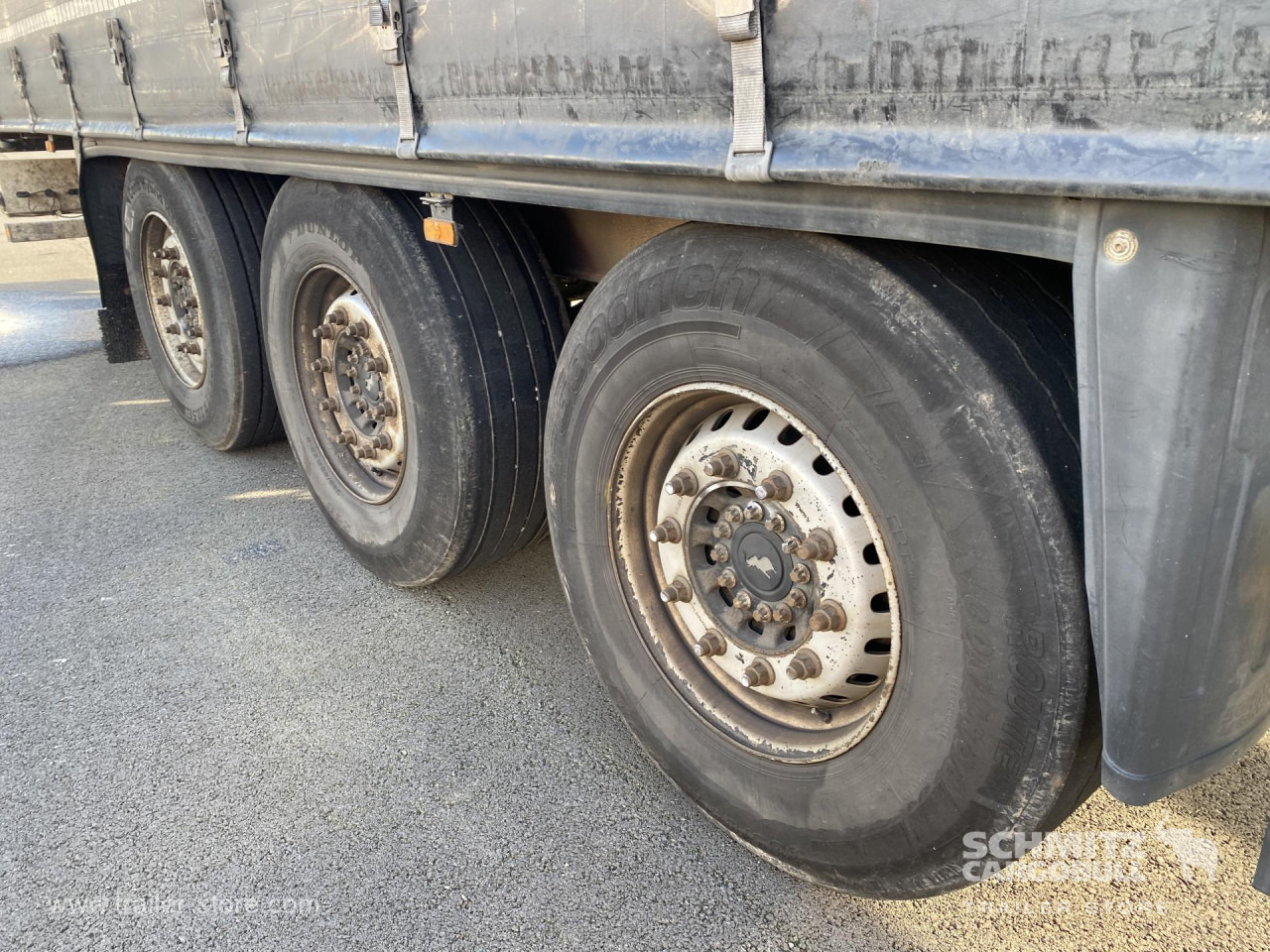 SCHMITZ Curtainsider Standard - Gjysmë rimorkio me tendë: foto 3 SCHMITZ Curtainsider Standard - Gjysmë rimorkio me tendë: foto 3