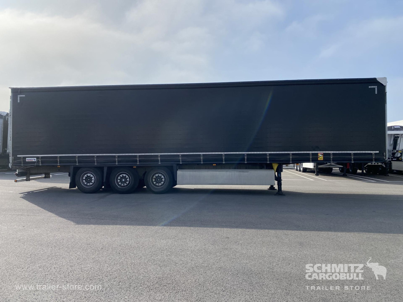 SCHMITZ Curtainsider Standard - Gjysmë rimorkio me tendë: foto 5 SCHMITZ Curtainsider Standard - Gjysmë rimorkio me tendë: foto 5