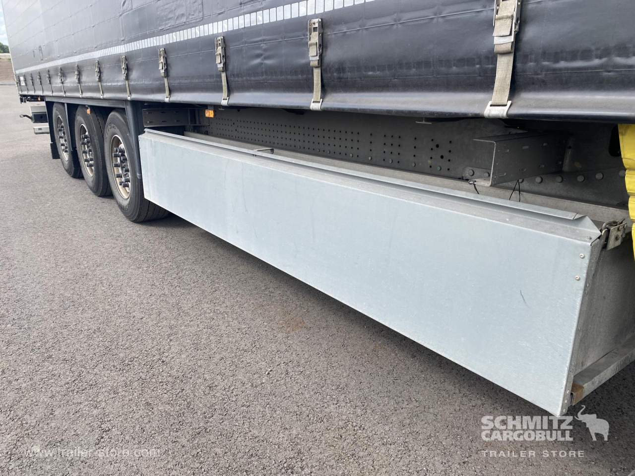 SCHMITZ Curtainsider Standard - Gjysmë rimorkio me tendë: foto 4 SCHMITZ Curtainsider Standard - Gjysmë rimorkio me tendë: foto 4