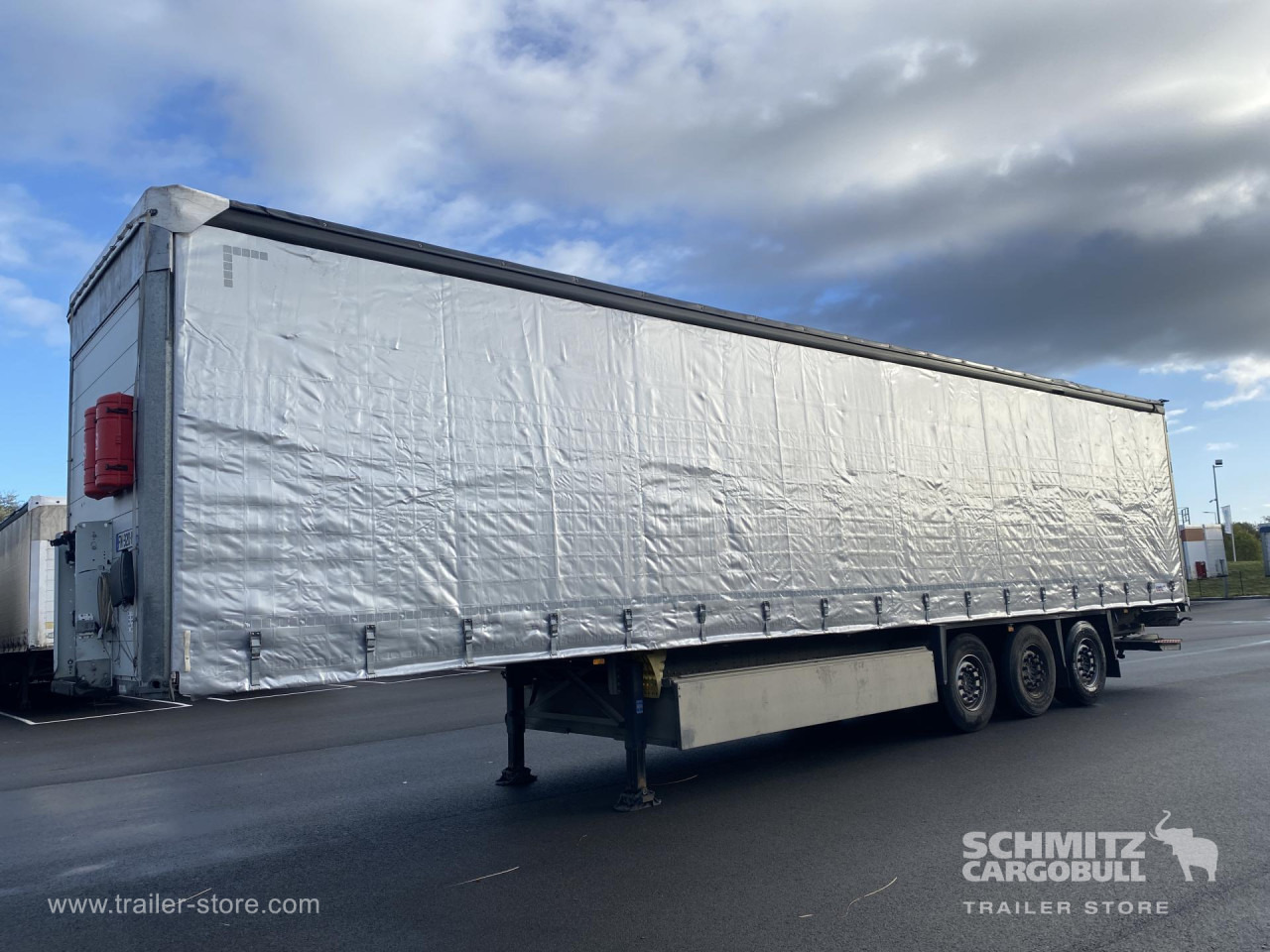 SCHMITZ Curtainsider Standard Taillift - Gjysmë rimorkio me tendë: foto 1 SCHMITZ Curtainsider Standard Taillift - Gjysmë rimorkio me tendë: foto 1