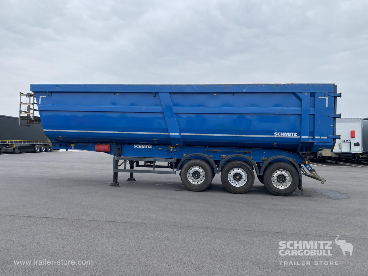 SCHMITZ Tipper Steel half pipe body 46m³ - Gjysmë rimorkio vetëshkarkuese: foto 4 SCHMITZ Tipper Steel half pipe body 46m³ - Gjysmë rimorkio vetëshkarkuese: foto 4