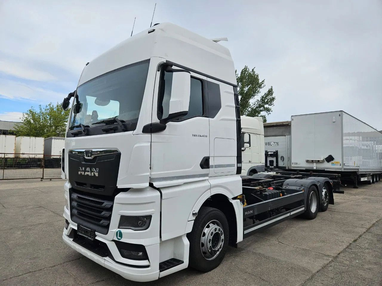 MAN TGX 26.470 XXL BDF 6x2 2 units, NAVI, Lift Axle - Transportjer kontejnerësh/ Kamion me karroceri të çmontueshme: foto 1 MAN TGX 26.470 XXL BDF 6x2 2 units, NAVI, Lift Axle - Transportjer kontejnerësh/ Kamion me karroceri të çmontueshme: foto 1