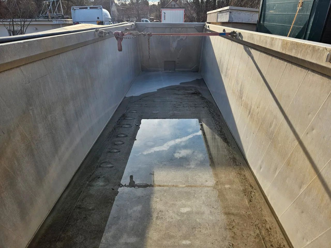 Wielton NW-3 38m3 Lifting Axle, Alloy w. - Gjysmë rimorkio vetëshkarkuese: foto 5 Wielton NW-3 38m3 Lifting Axle, Alloy w. - Gjysmë rimorkio vetëshkarkuese: foto 5