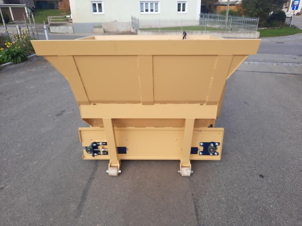 Liegeboxen Einstreugerät Futterverteilgerät Hoflader Radlader Cat - Pajisje blegtorale: foto 4 Liegeboxen Einstreugerät Futterverteilgerät Hoflader Radlader Cat - Pajisje blegtorale: foto 4